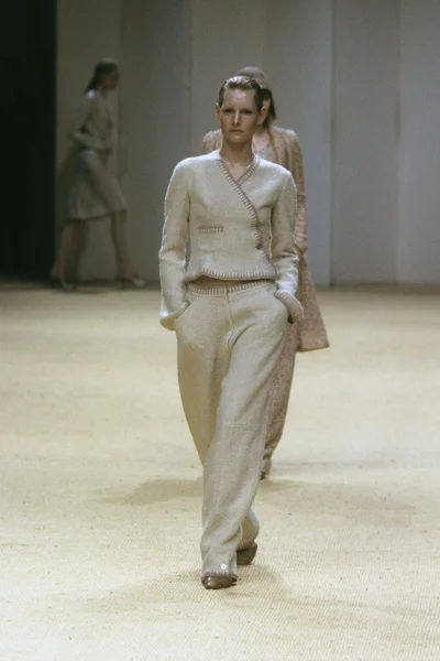 Look 1